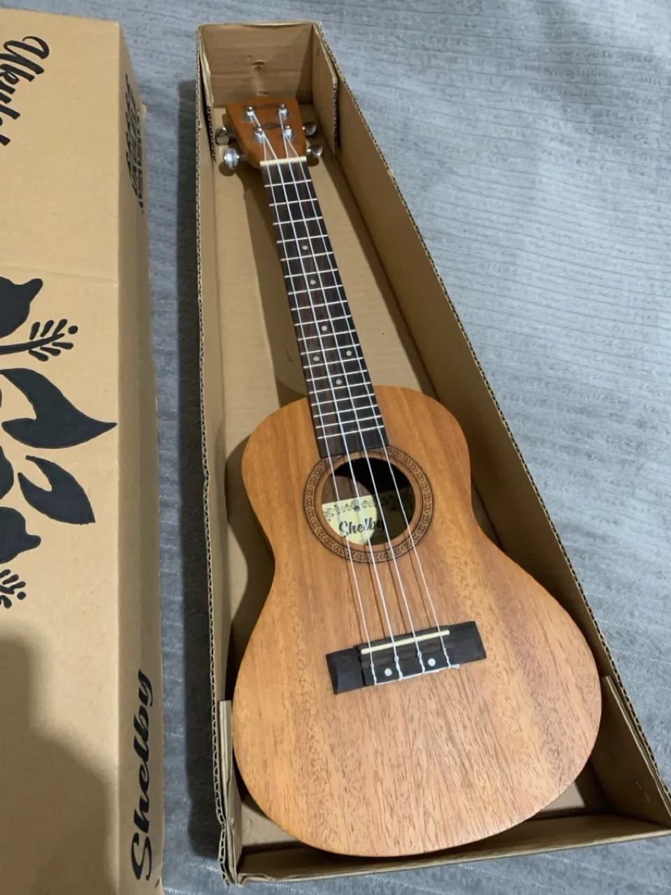 Ukulele Shelby