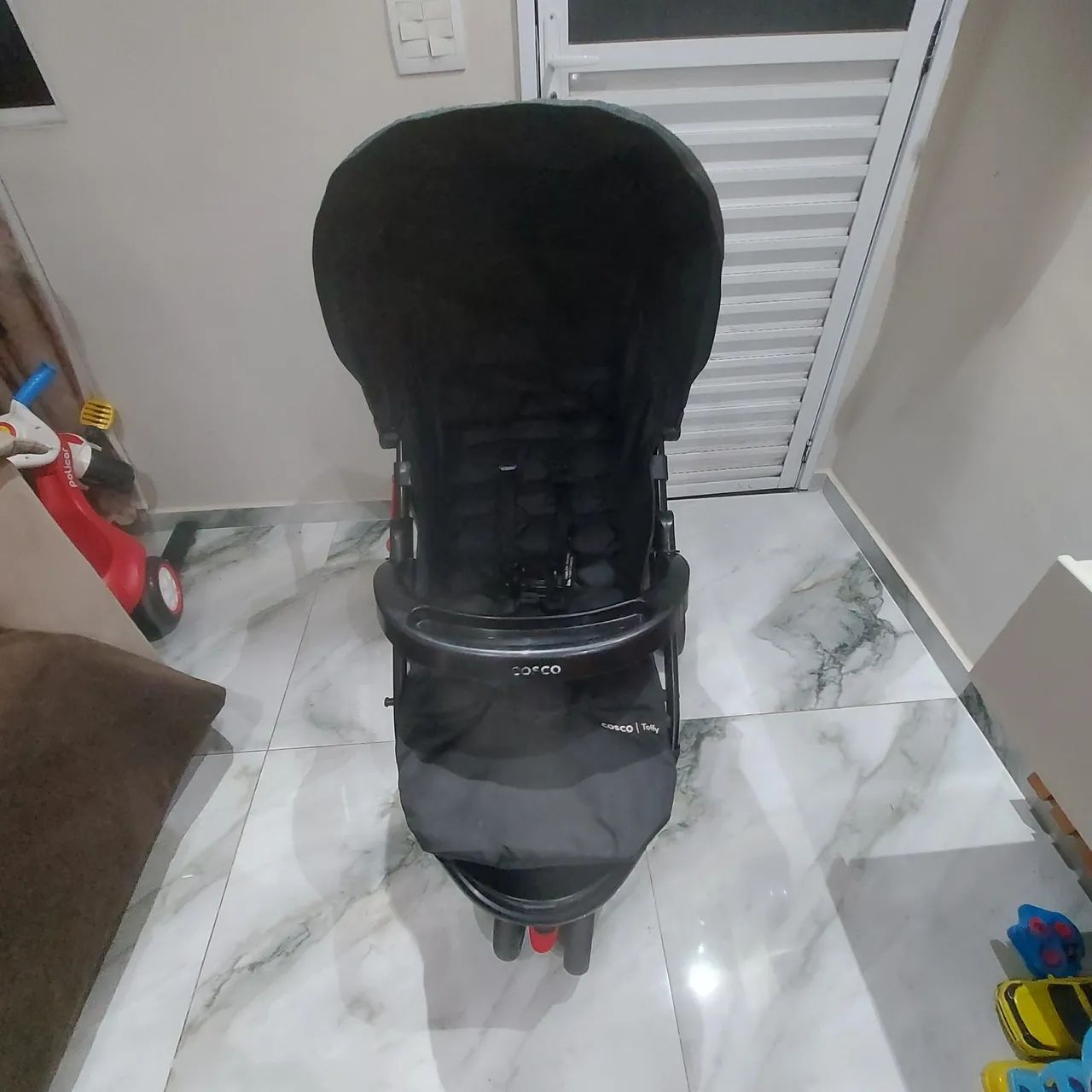 Carrinho de Bebê Cosco Kids Toffy 3 Rodas 0 a 15kg - Foto 3