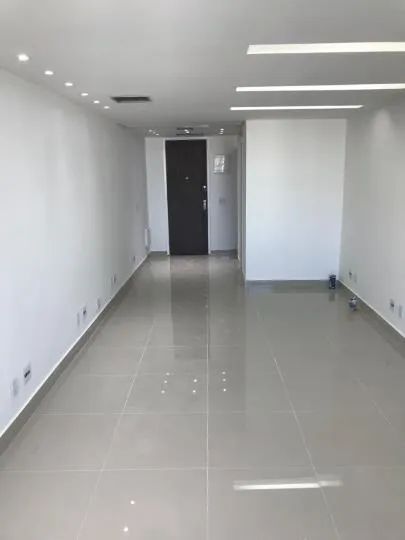 Linda Sala Comercial de 35m2 Para Locação - Completamente Reformada