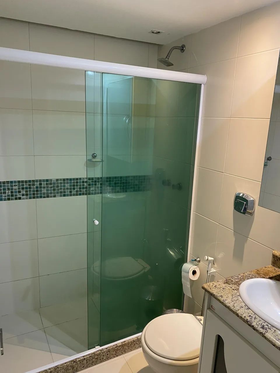 Excelente quarto e sala com varanda e vista praia de Botafogo frente vaga de garagem - Foto 5
