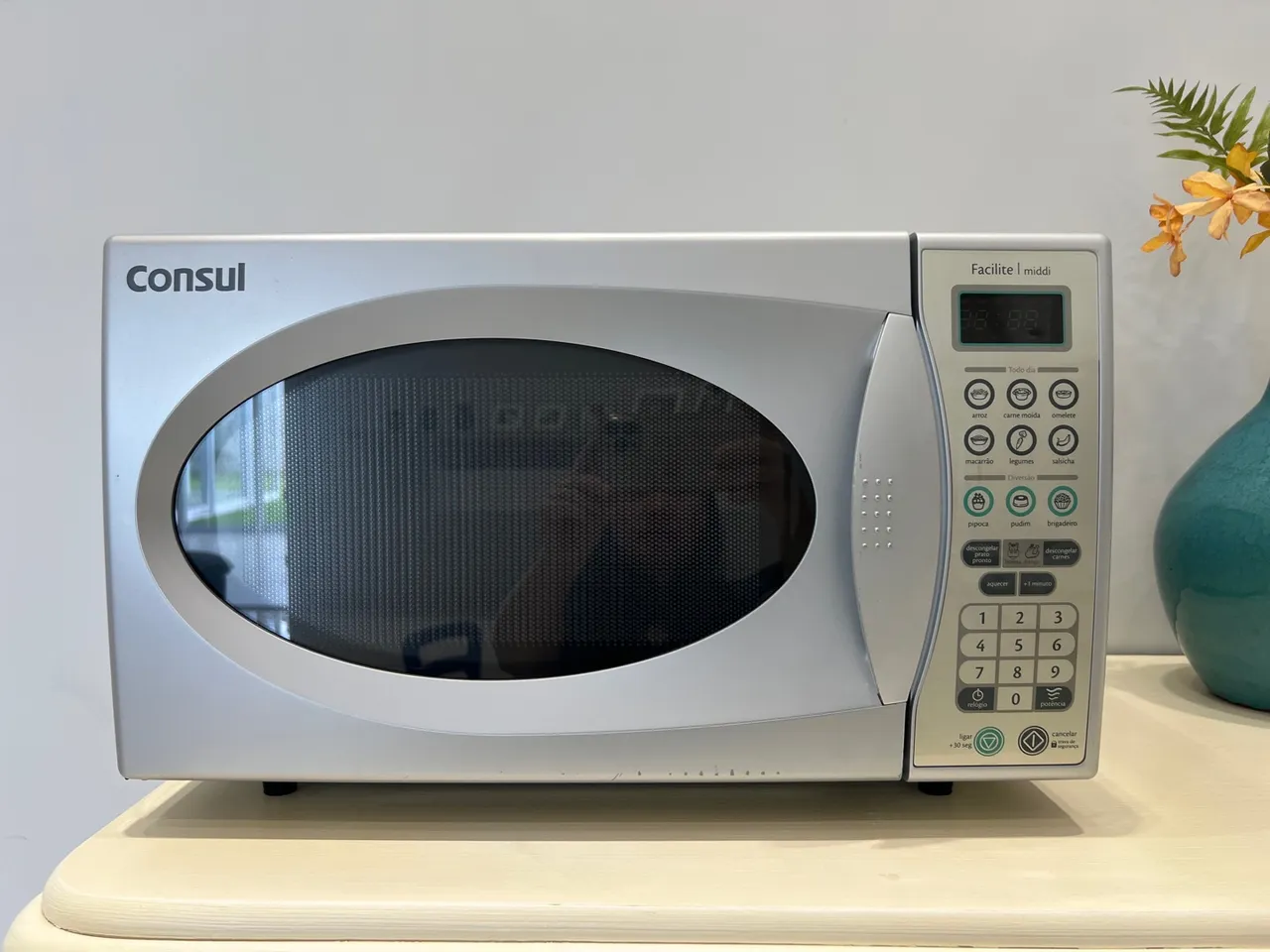 Micro-ondas Consul Facilite