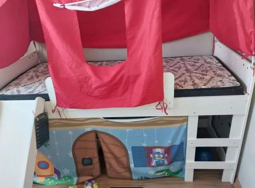 Cama infantil com escorregador e barraca - Foto 4