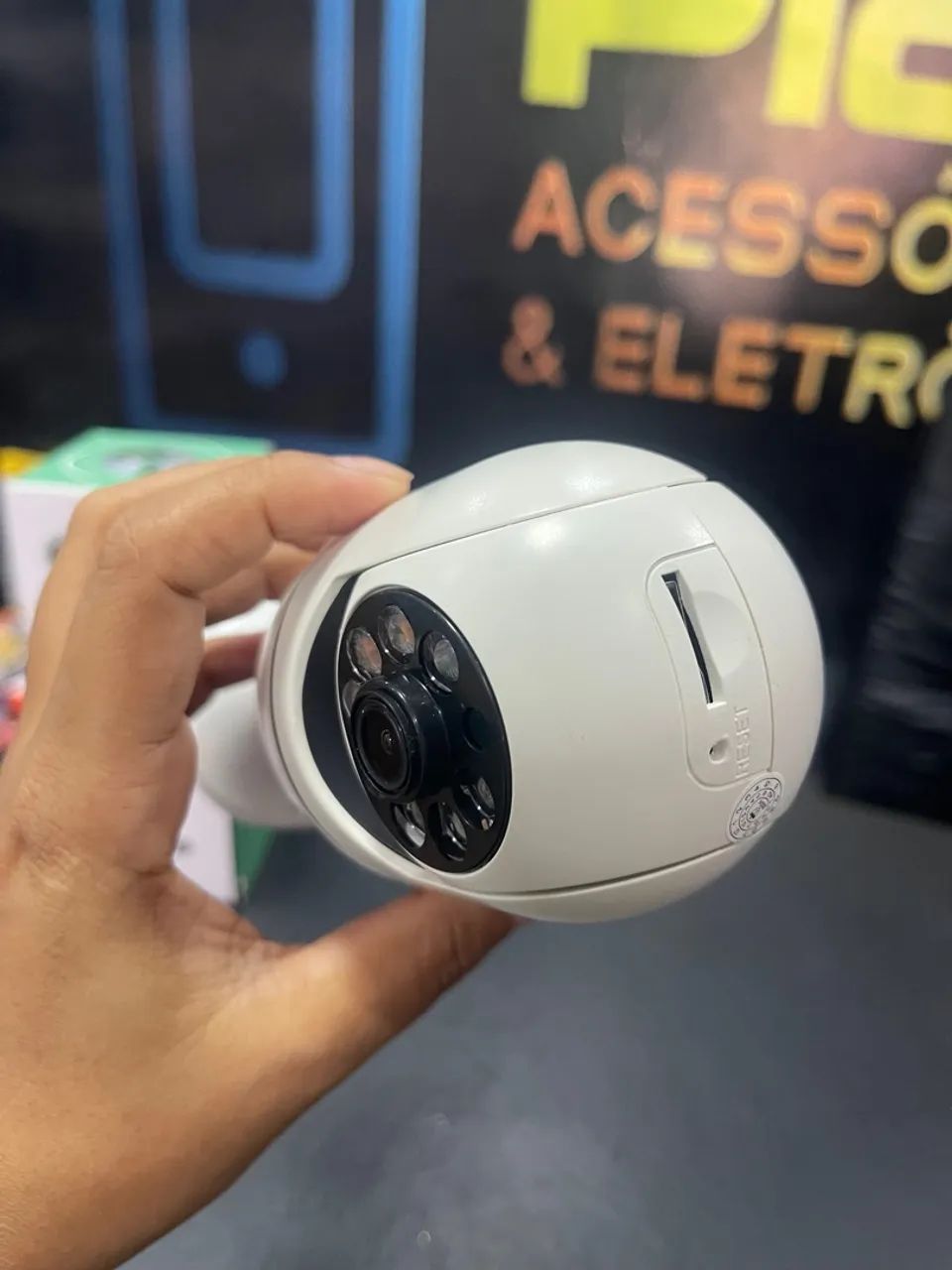 Câmera Ip Lâmpada Wi-Fi Full Hd Visão Noturna - Interna nova Fazemos Entregas  - Foto 4