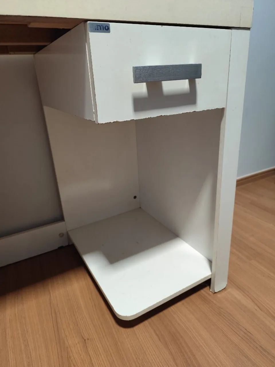 Mesa de computador branca - Foto 5