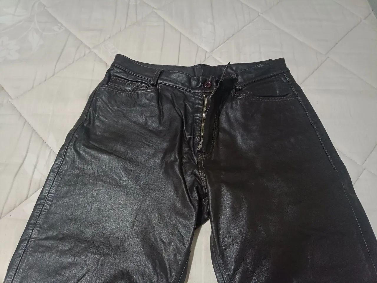 Calça de couro legítimo Zoomp tamanho 42 - Foto 2
