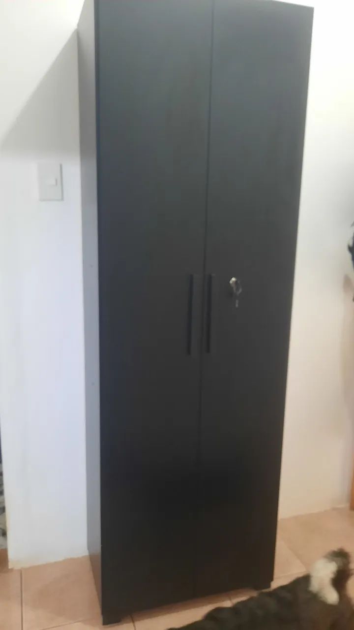Armário multiuso 