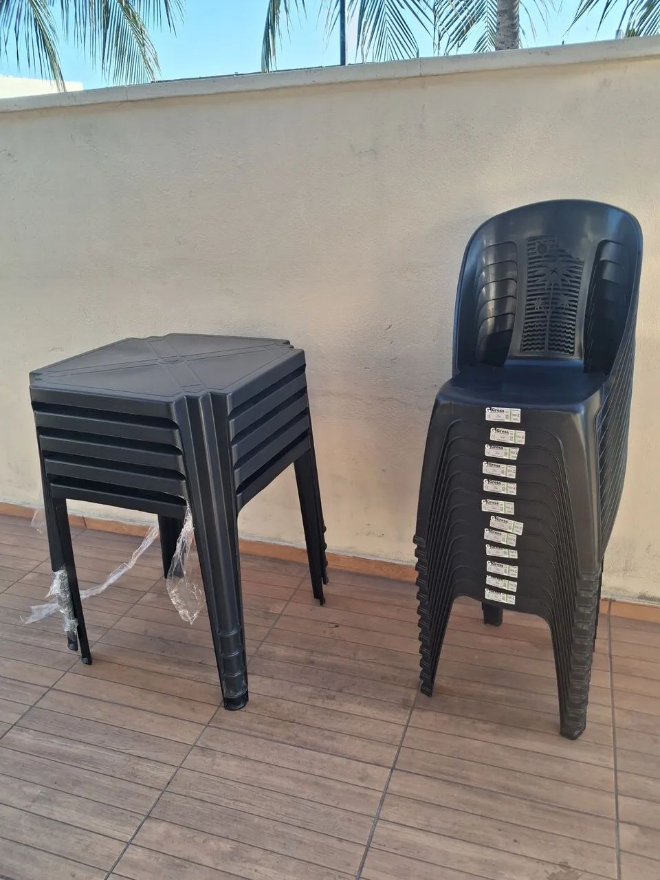 CADEIRA DE PLASTICO 