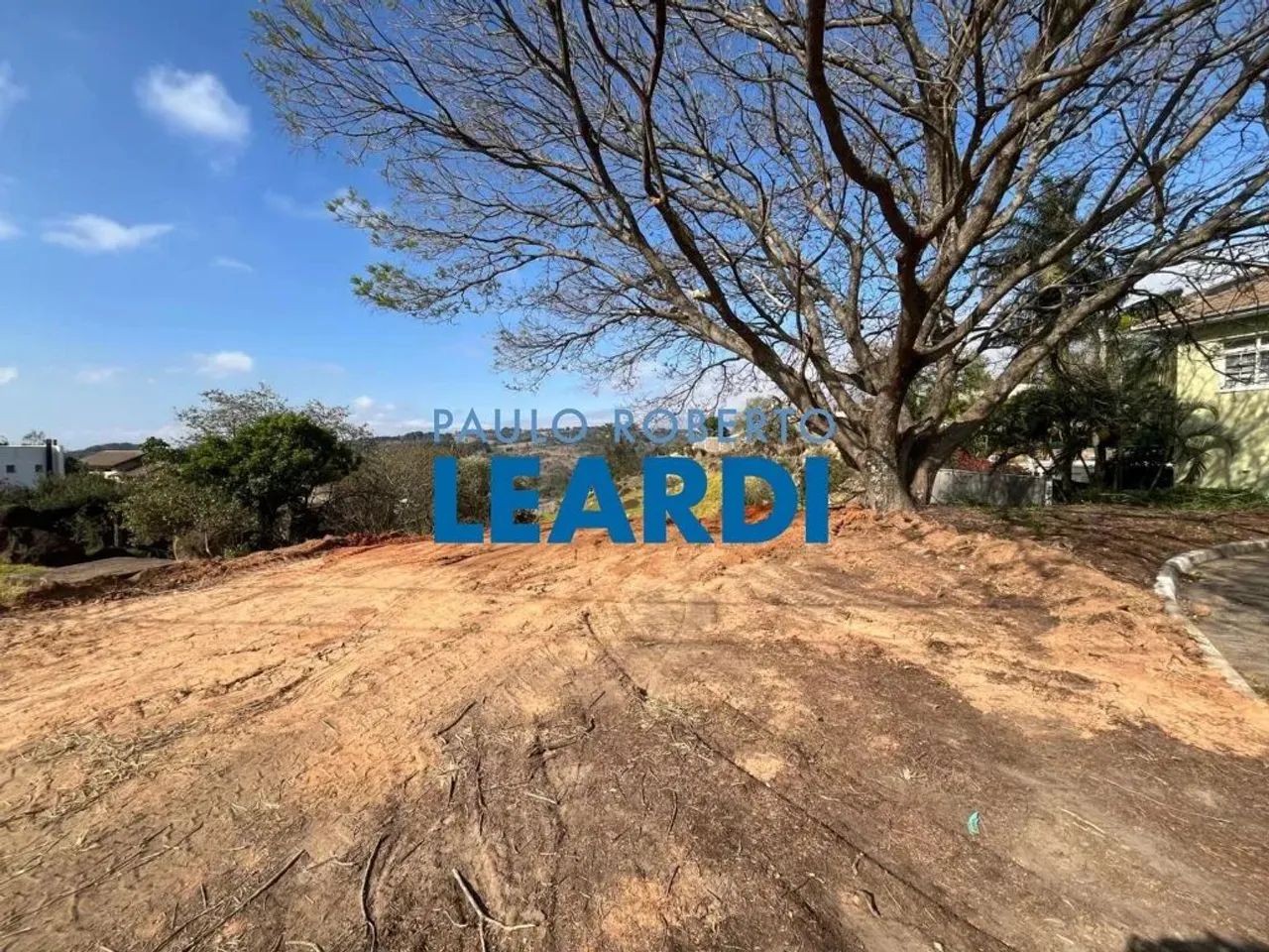 TERRENO EM CONDOMÍNIO - MOINHO DE VENTO - SP