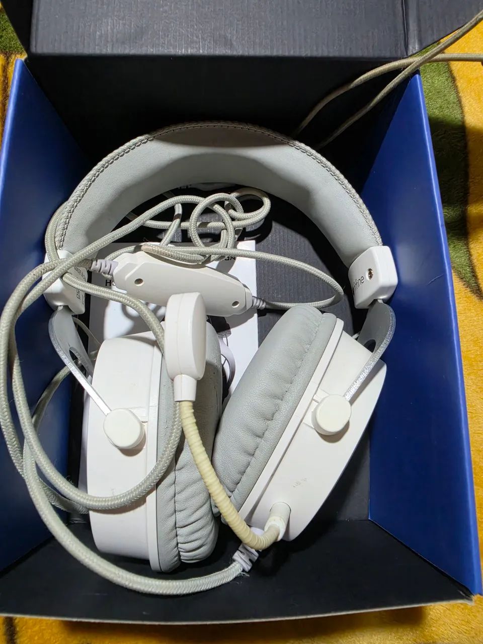 Fone Gamer Com defeito,  sem receber e enviar som - Foto 3