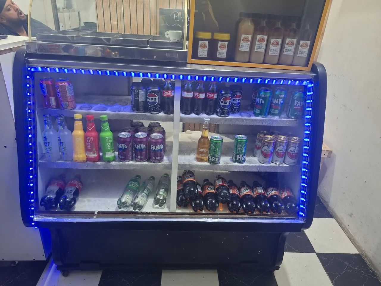 Balcão Expositora Refrigerada 1,50m LED Azul - Gela Perfeitamente 220V - Foto 2