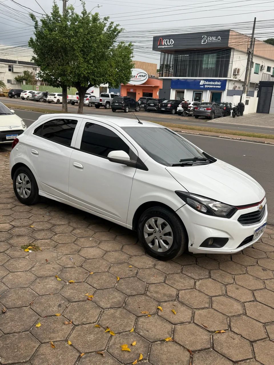Chevrolet Onix Hatch LT 1.0 8V Flex Mec. 4P 2018 - Foto 4