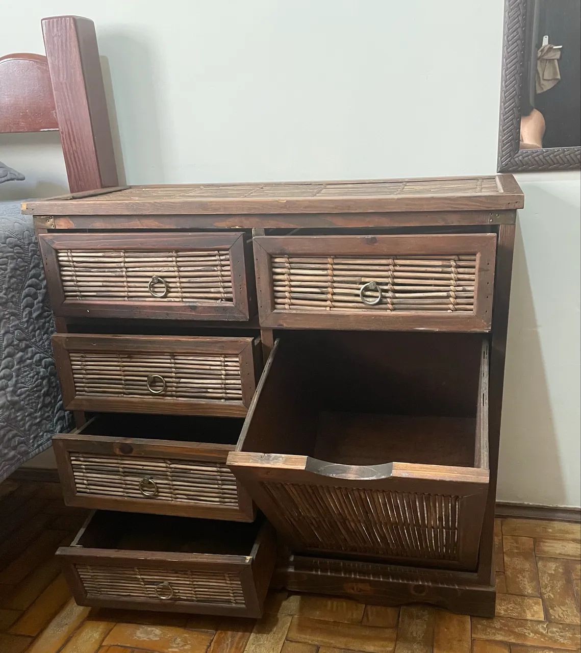 Vendo Mesa de cabeceira de cama. De madeira  - Foto 4