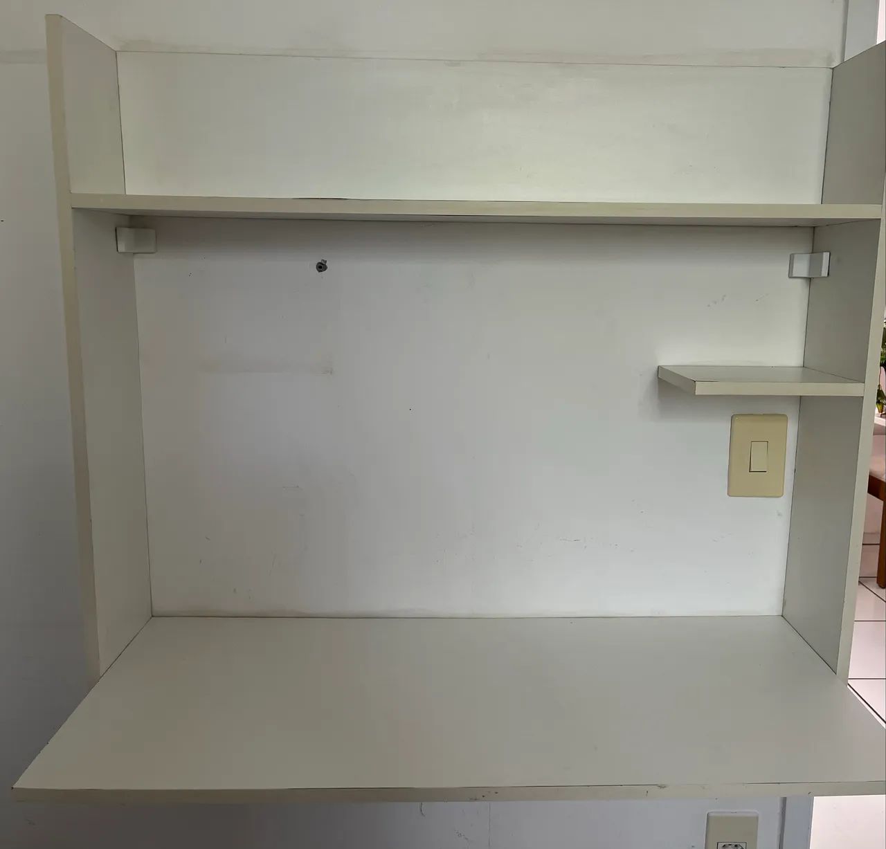 escrivaninha mdf mais prateleiras  - Foto 5