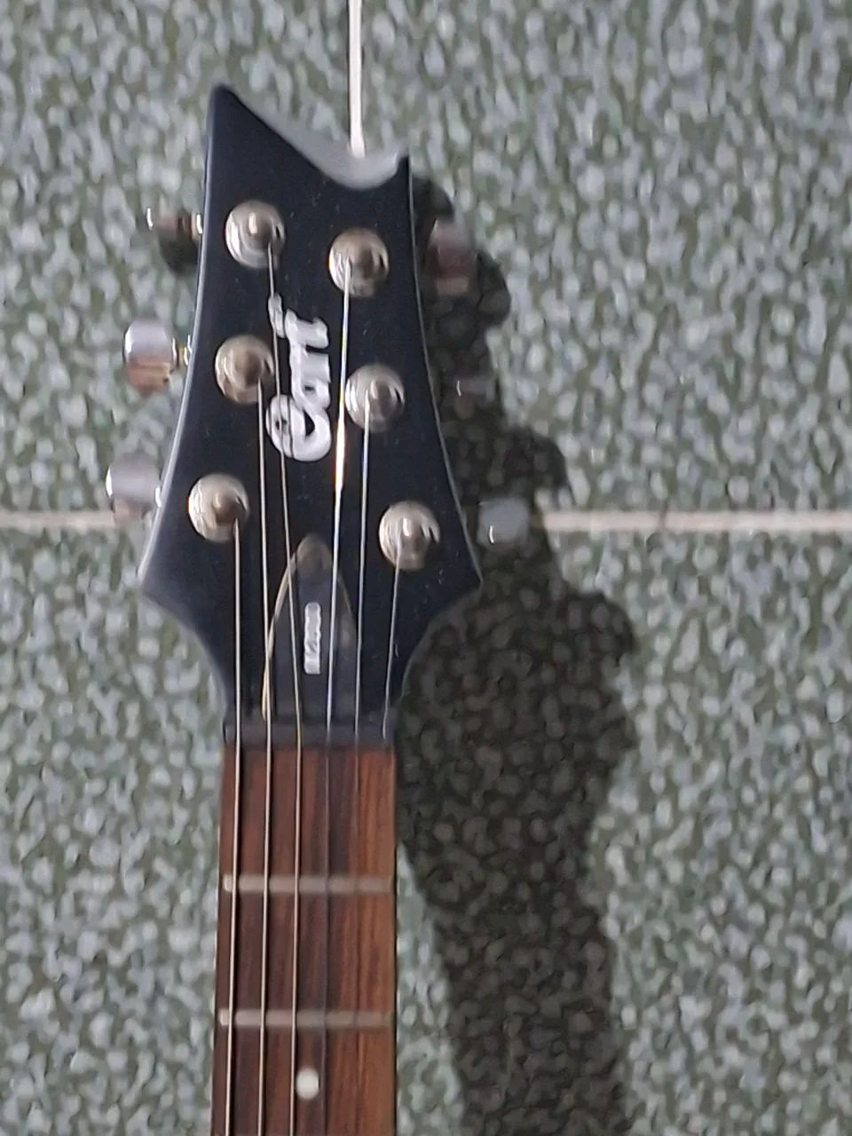 Guitarra cort m200