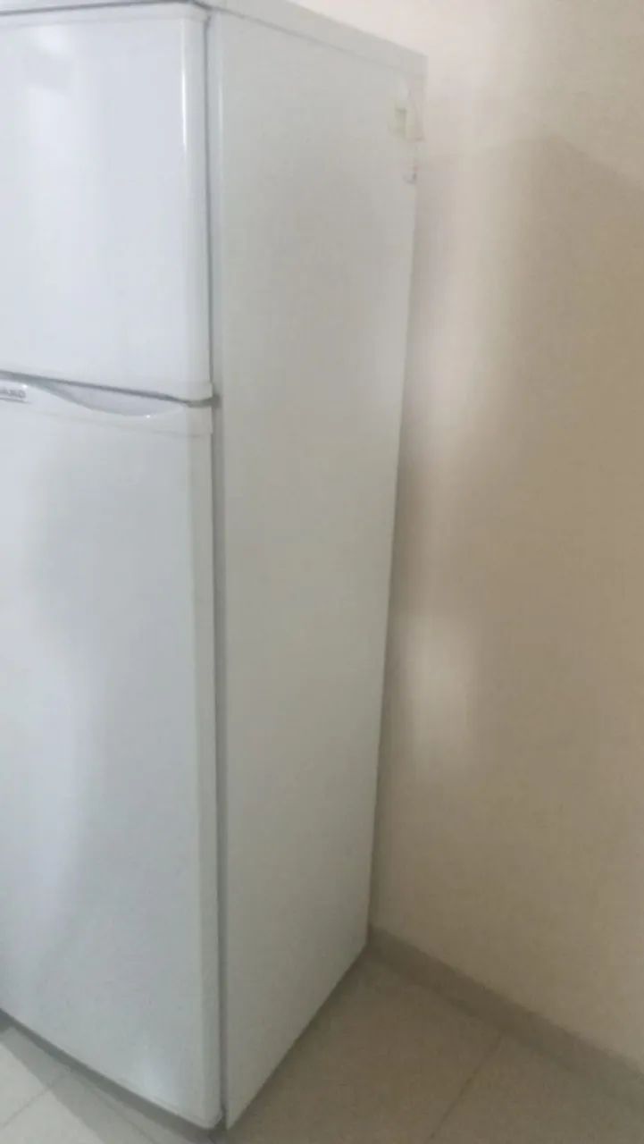 Geladeira  Dako zap *  - Foto 2