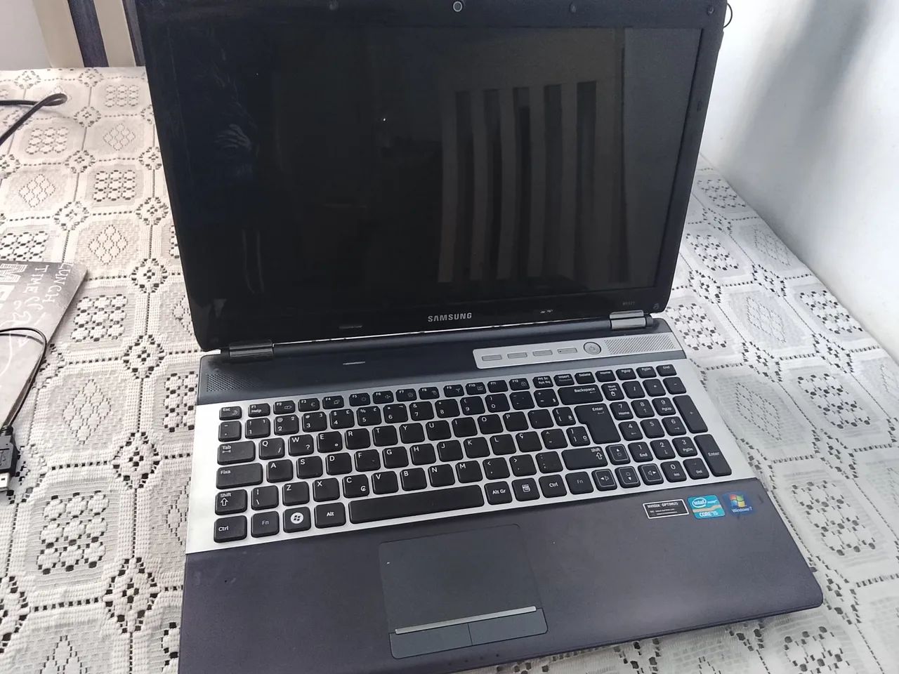 Notebook Samsung Intel i5, 4gb com defeito