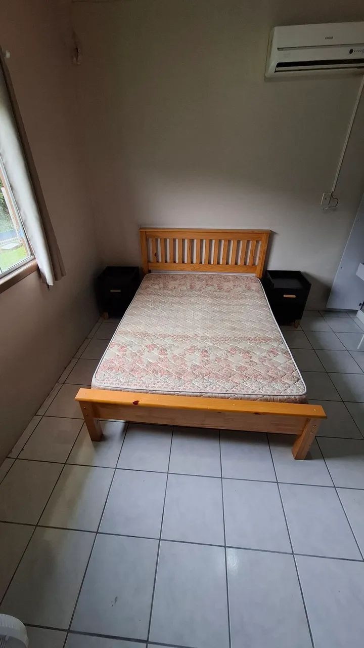 Cama / colchão /criado 