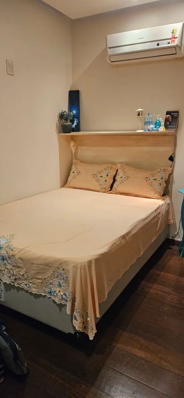 Cama box com colchão 