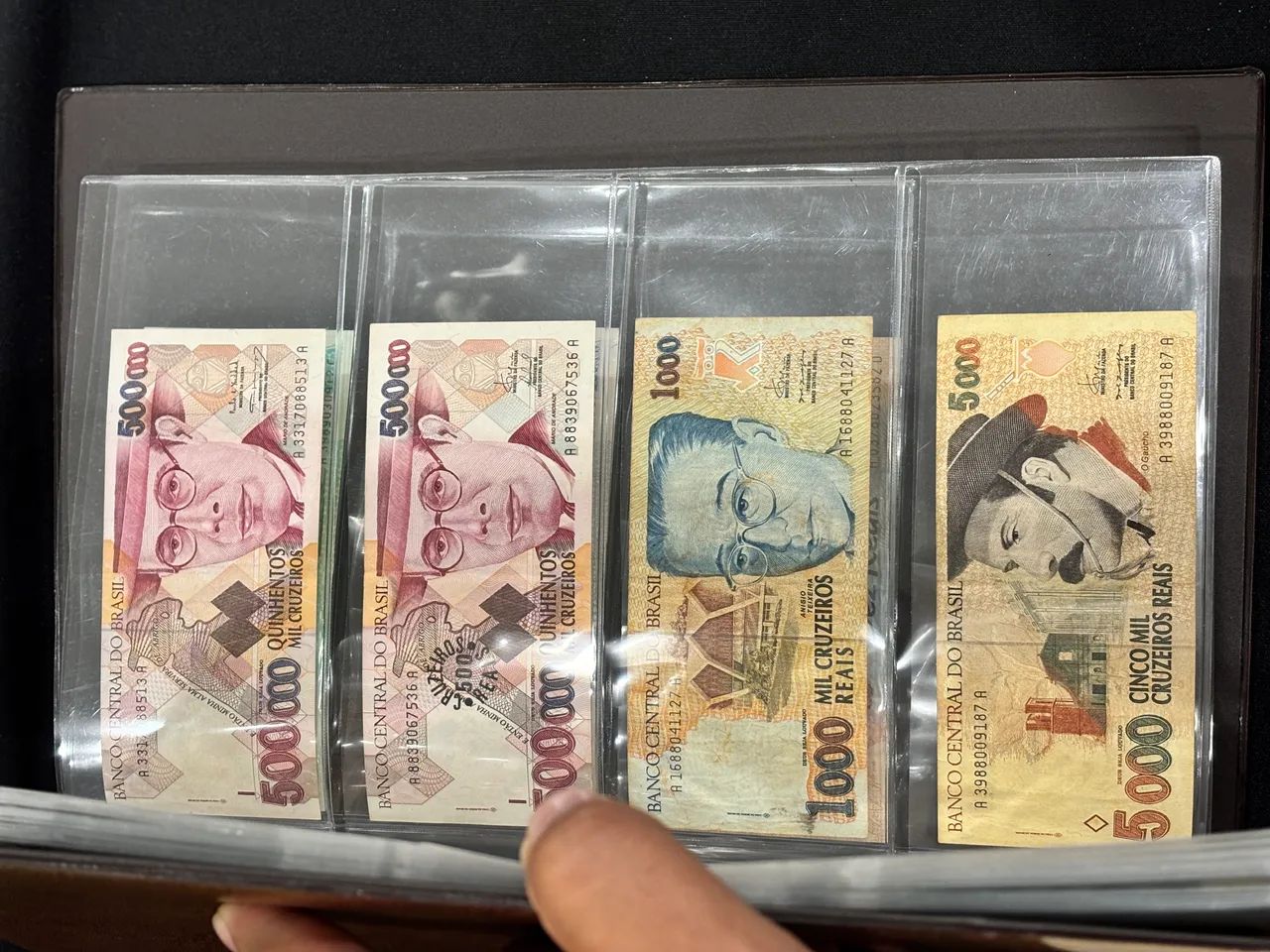 Coleção com 52 cédulas antigas do Brasil. Sem repetição  - Foto 3