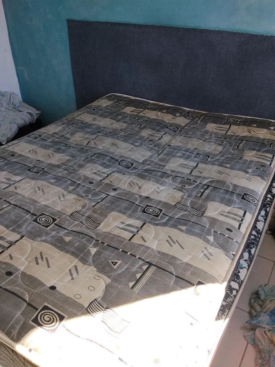 Cama casal (box e colchão)  negociável  - Foto 5