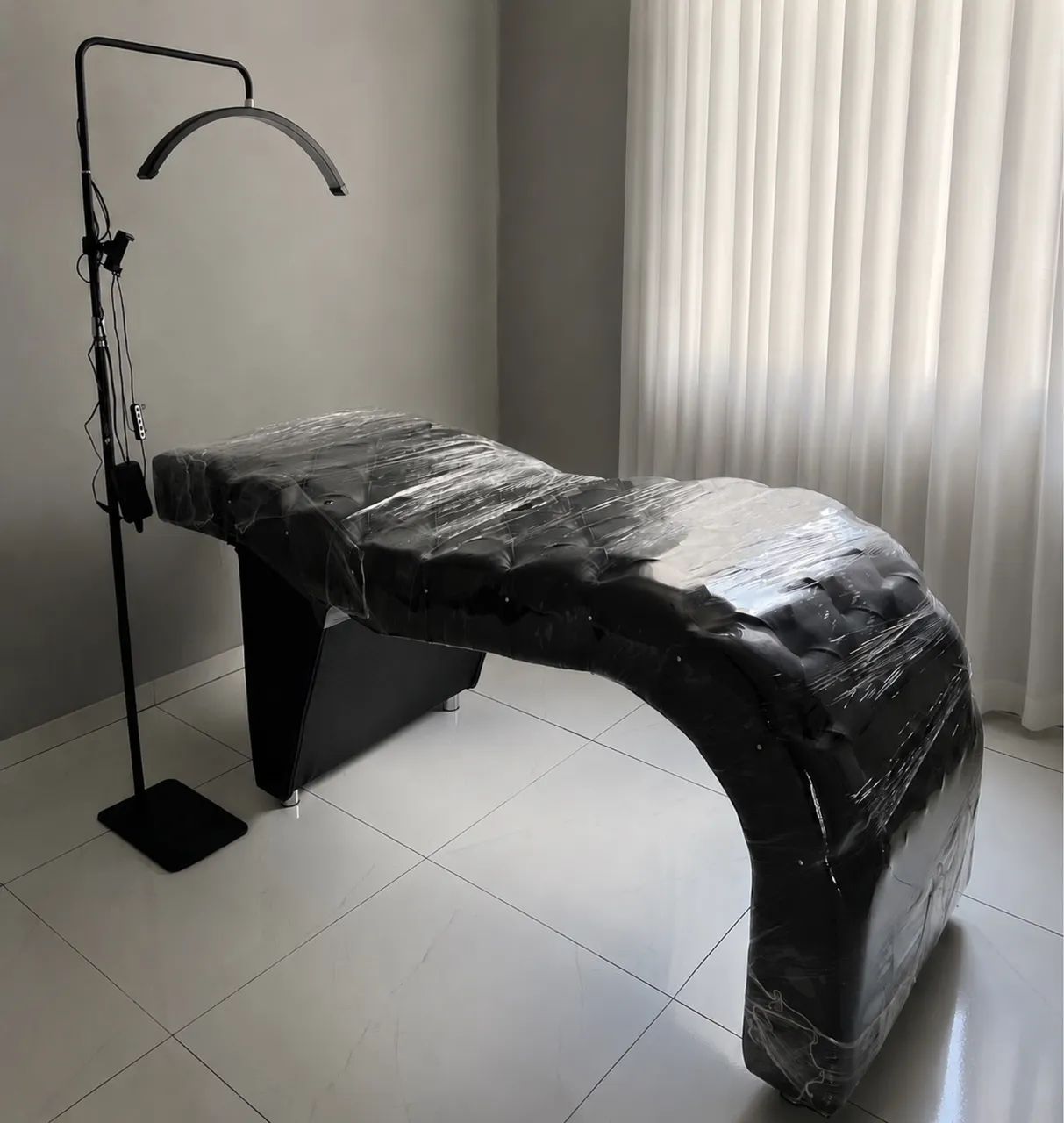 Maca de estética + luminária lua 