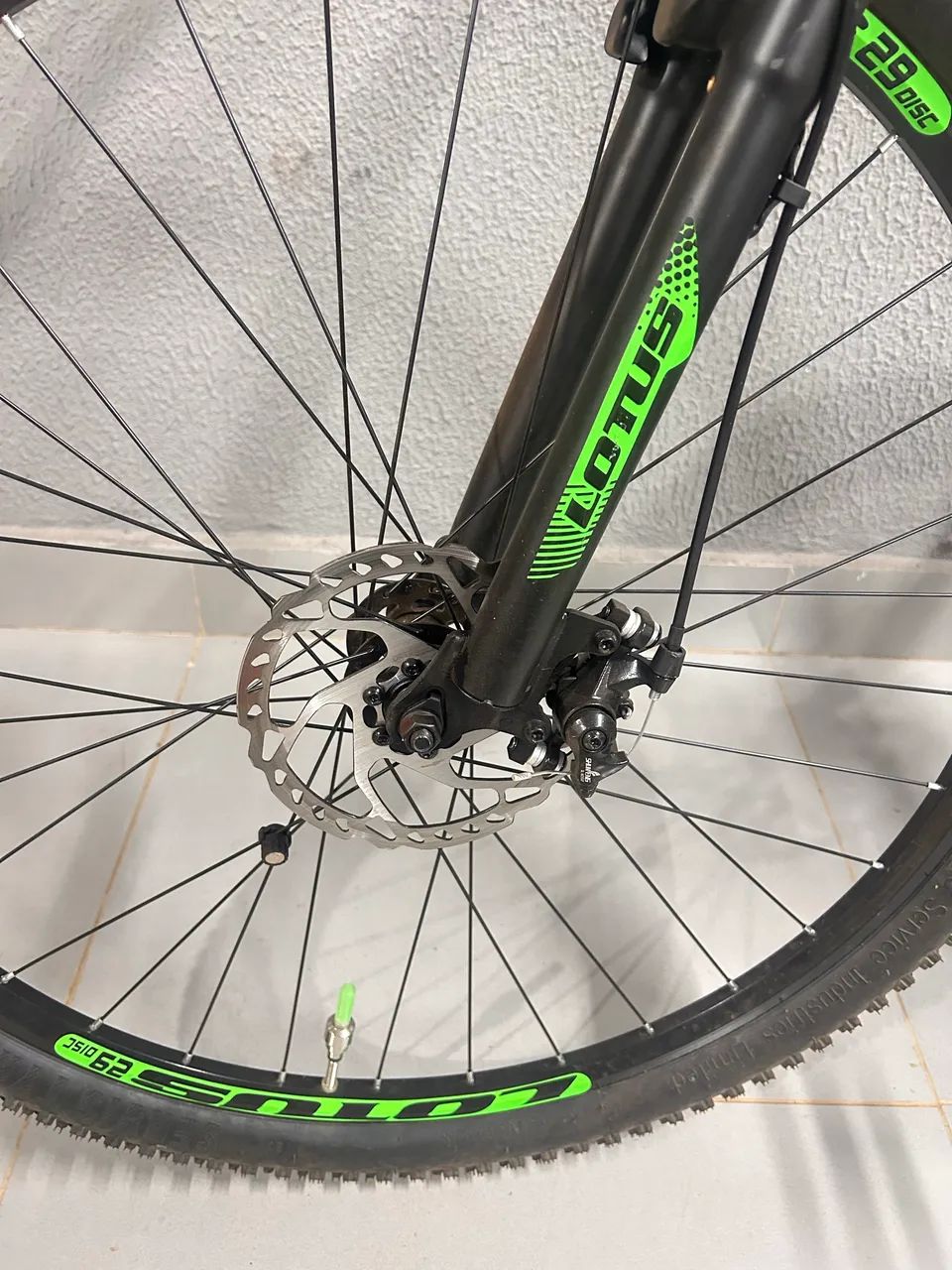 Vendo bicicleta aro 29 está zera  - Foto 4
