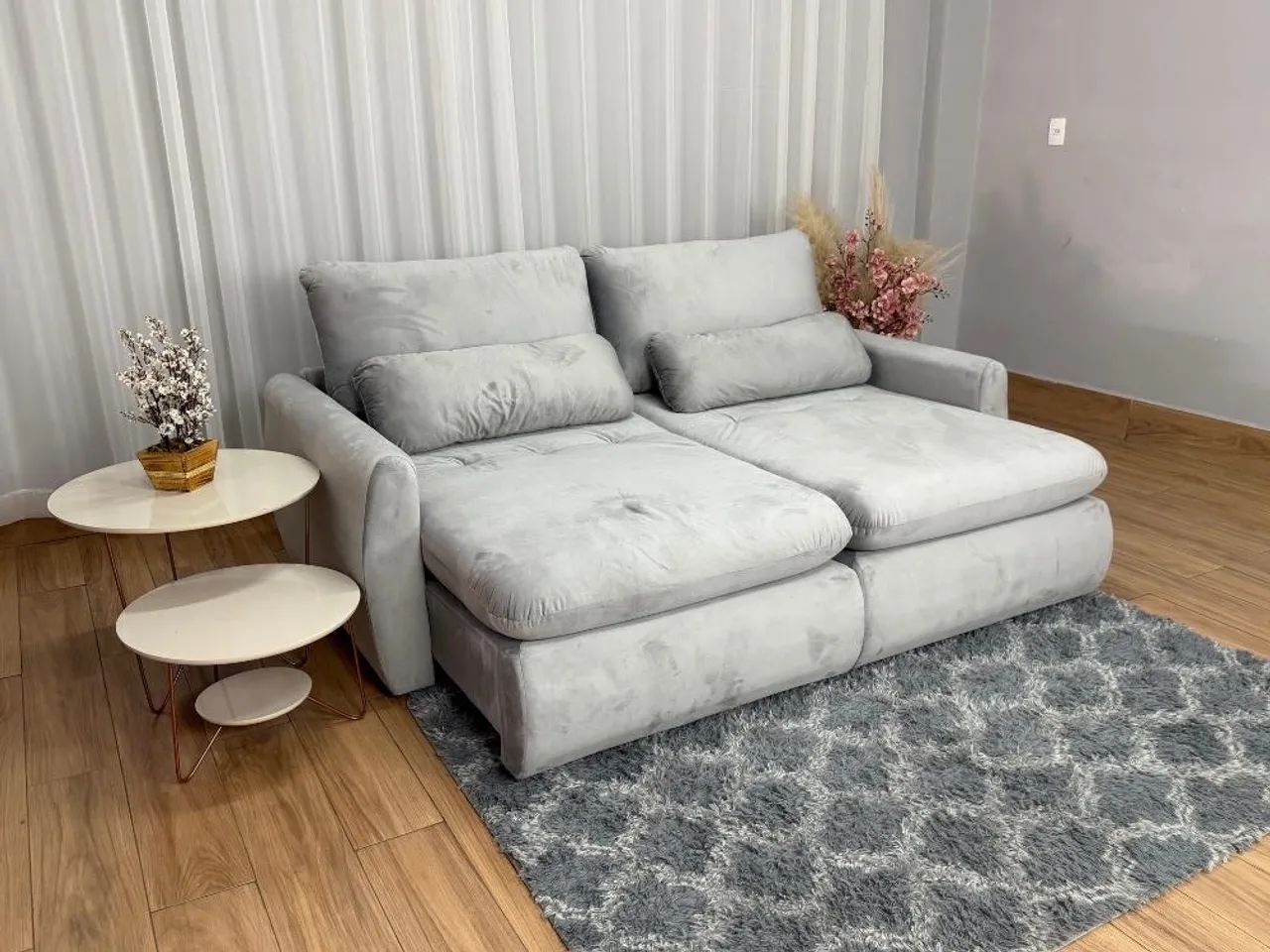 Sofá Cama Retrátil Reclinável Amaranto 2.30m Veludo Entrega Rápida