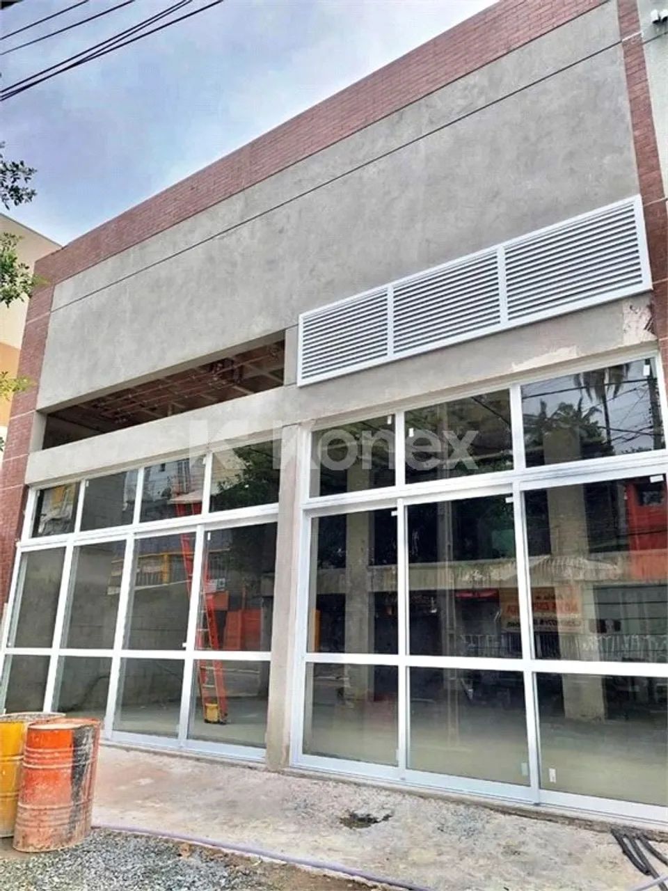 Galpão à venda com 300 m² em Tremembé, São Paulo