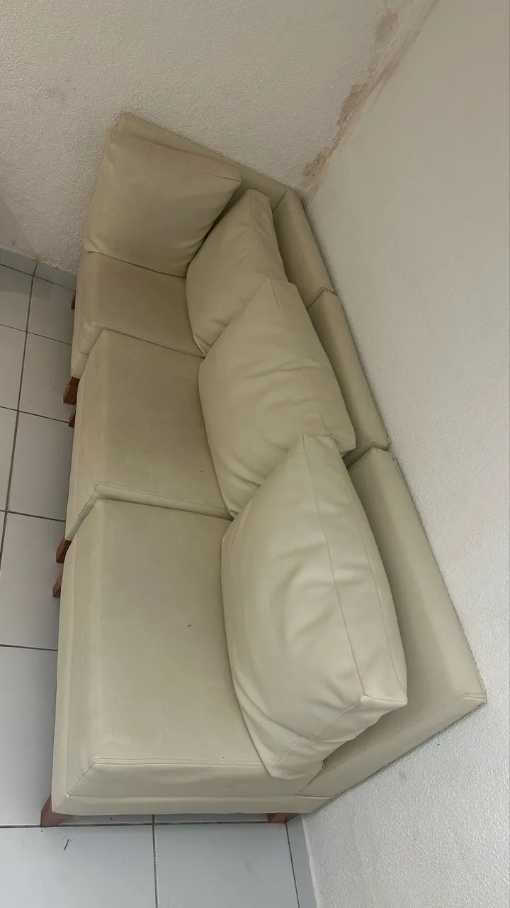 Sofá 3 lugares 