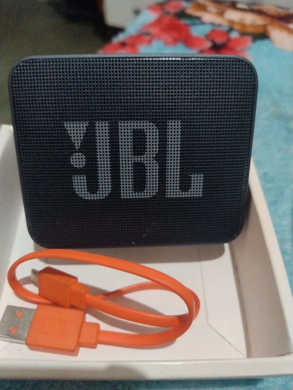Vendo caixa de JBL