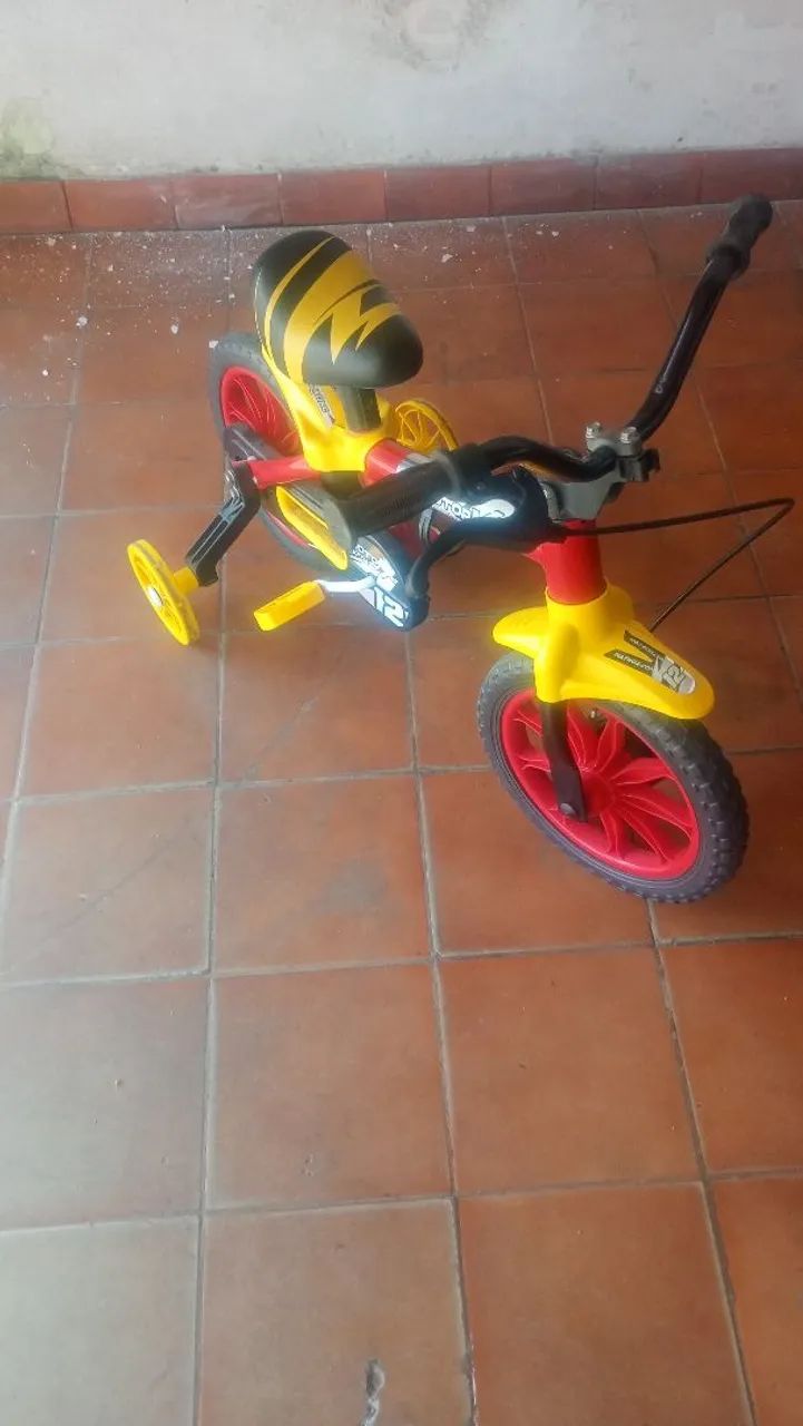 Bicicleta infantil novíssima  - Foto 3