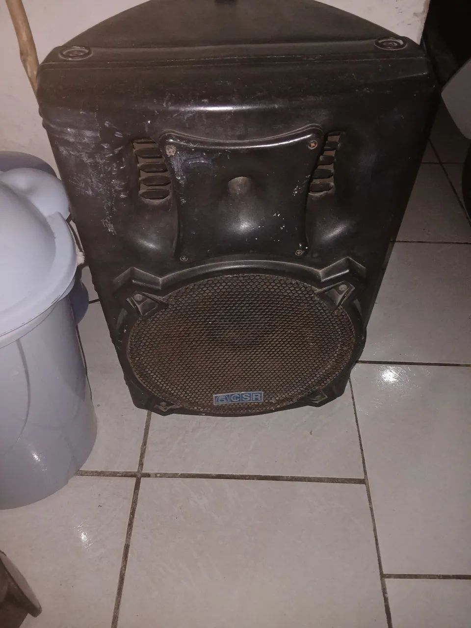 Uma caixa de som  - Foto 3