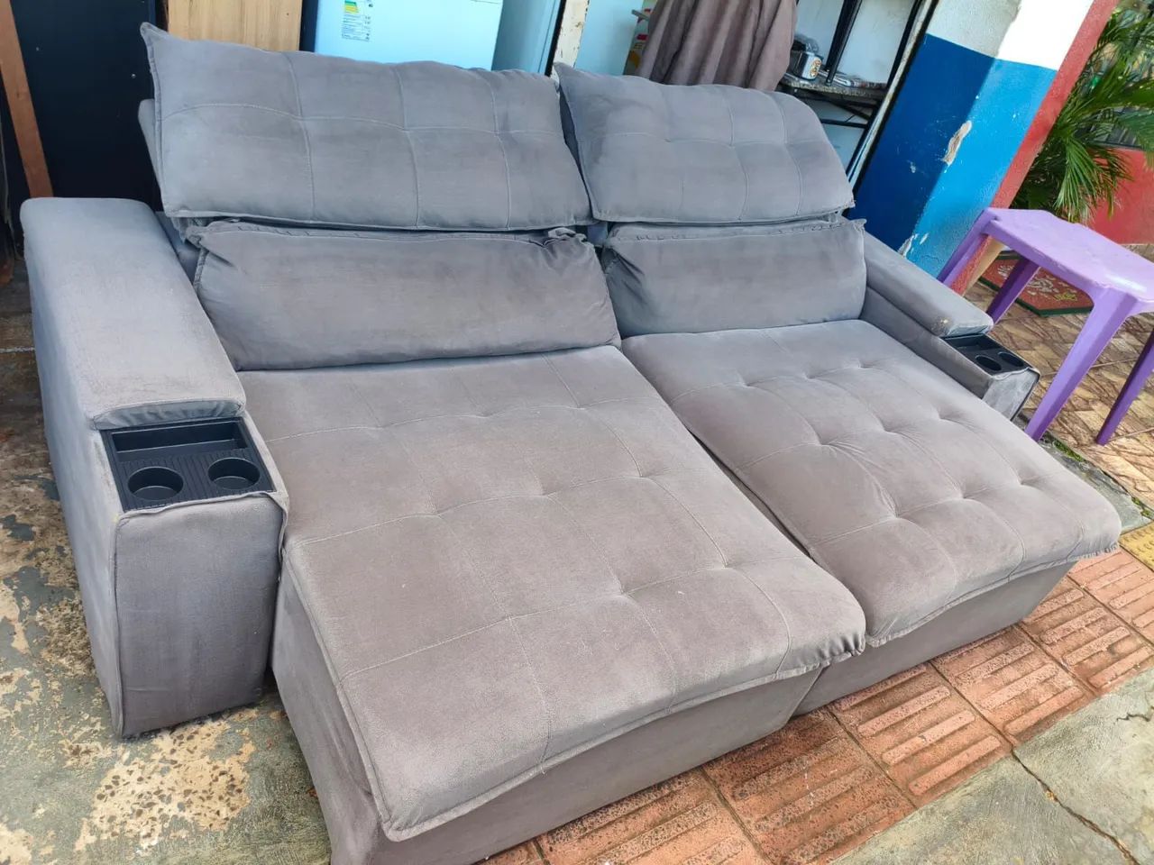 Sofá retrátil e reclinável de 2,50 comprimento higienizado  - Foto 2