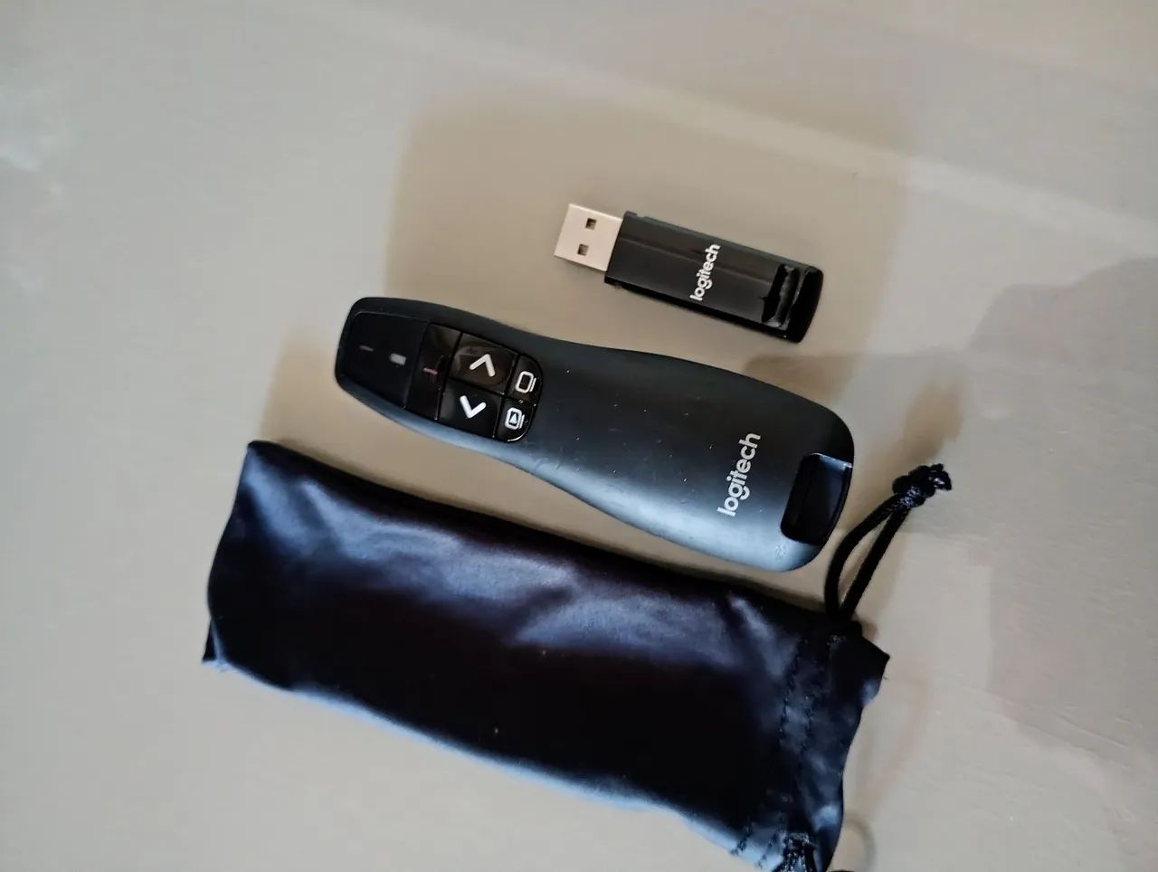 .Apresentador Sem Fio USB Logitech R400 Original <br>  - Foto 2