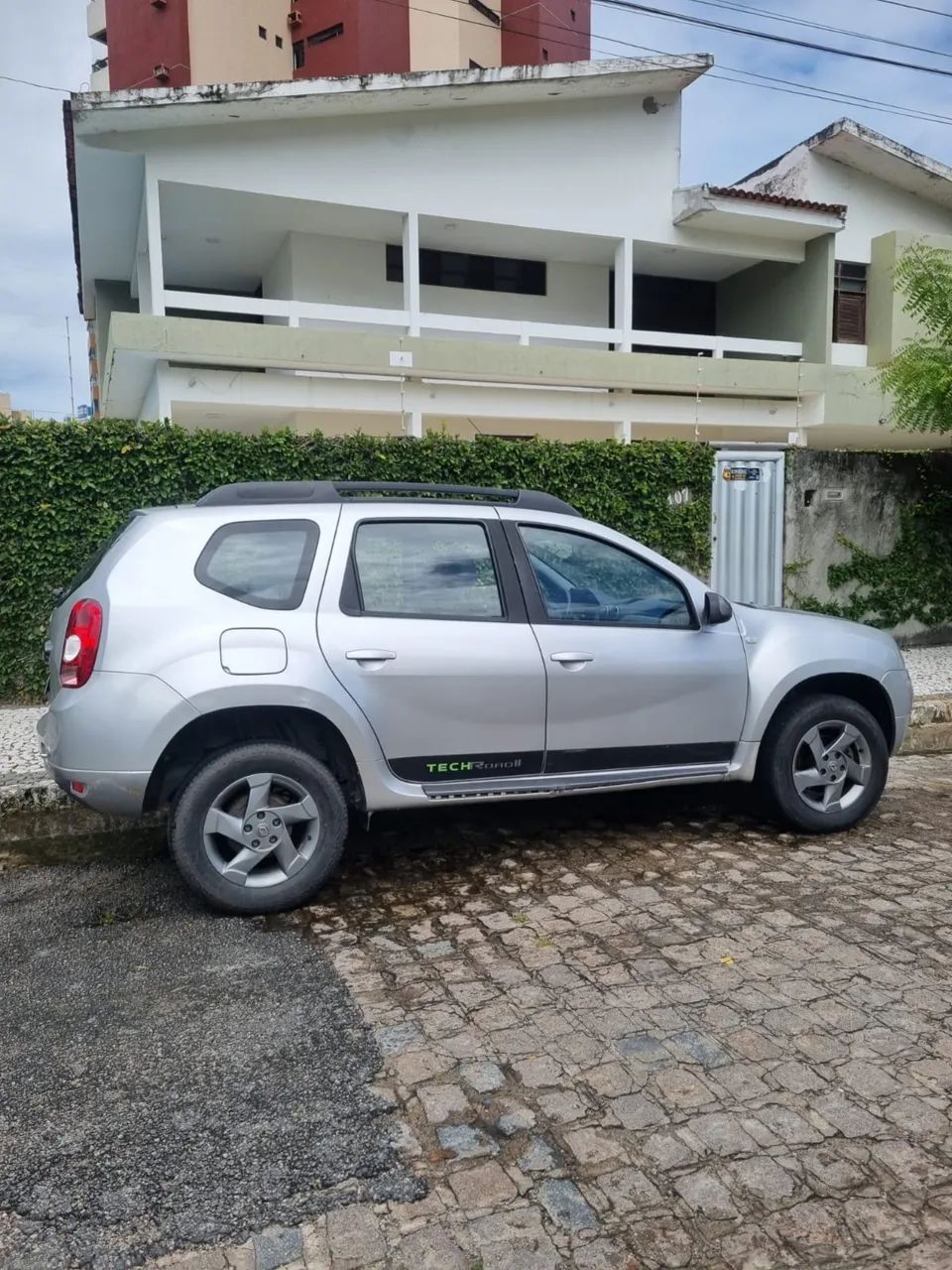 Renault Duster Dynamique 2.0 Hi-flex 16V Aut. 2015