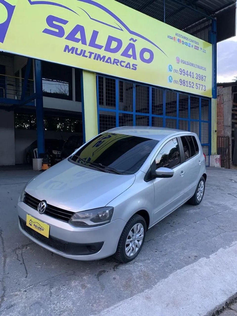 Volkswagen Fox Fox 1.0 Mi Total Flex 8V 5p 2013