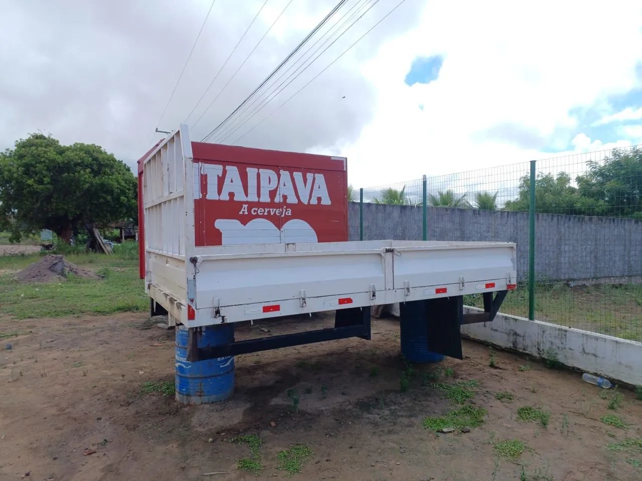 Carroceria de Ferro semi nova 3.70 metros