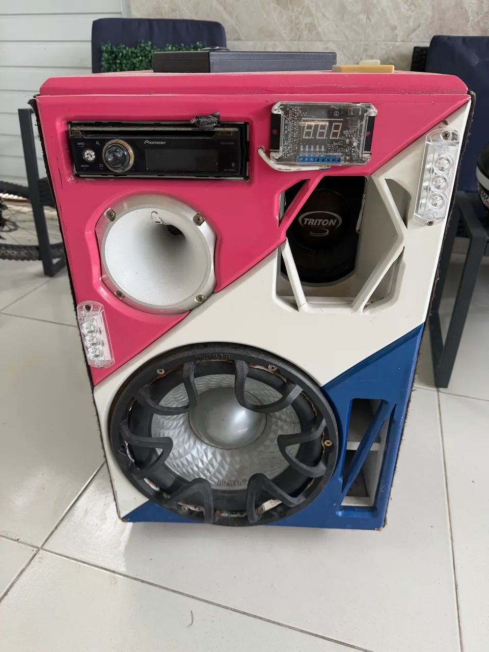 Vendo caixa Bob super conservada 