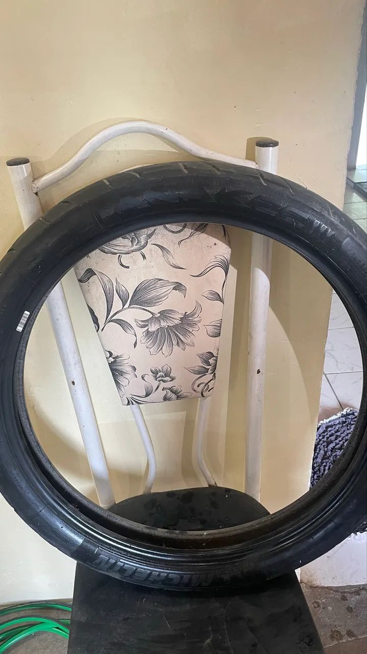 Pneu dianteiro  - Foto 4
