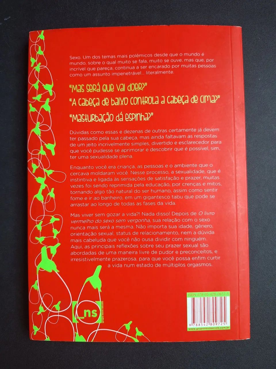 VENDO ESSE LIVRO  - Foto 2