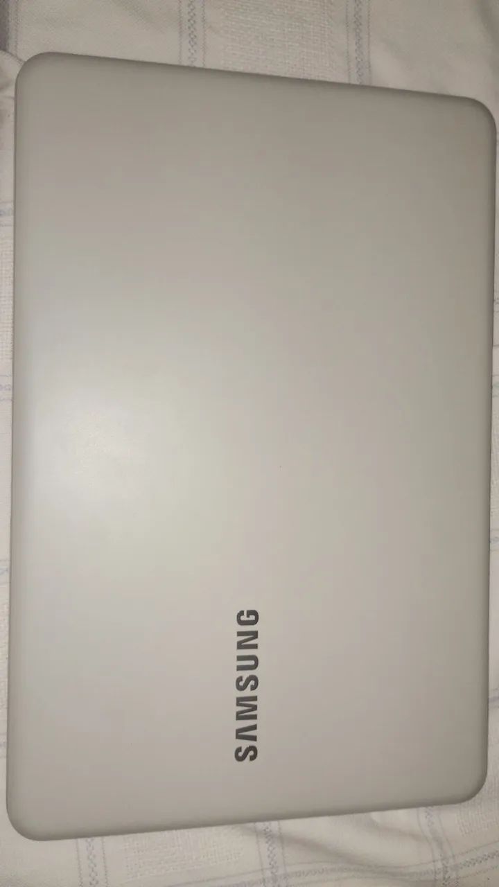 Notebook Samsung Conservado + Carregador Original + Mouse de Brinde (Com Manual) - Foto 2