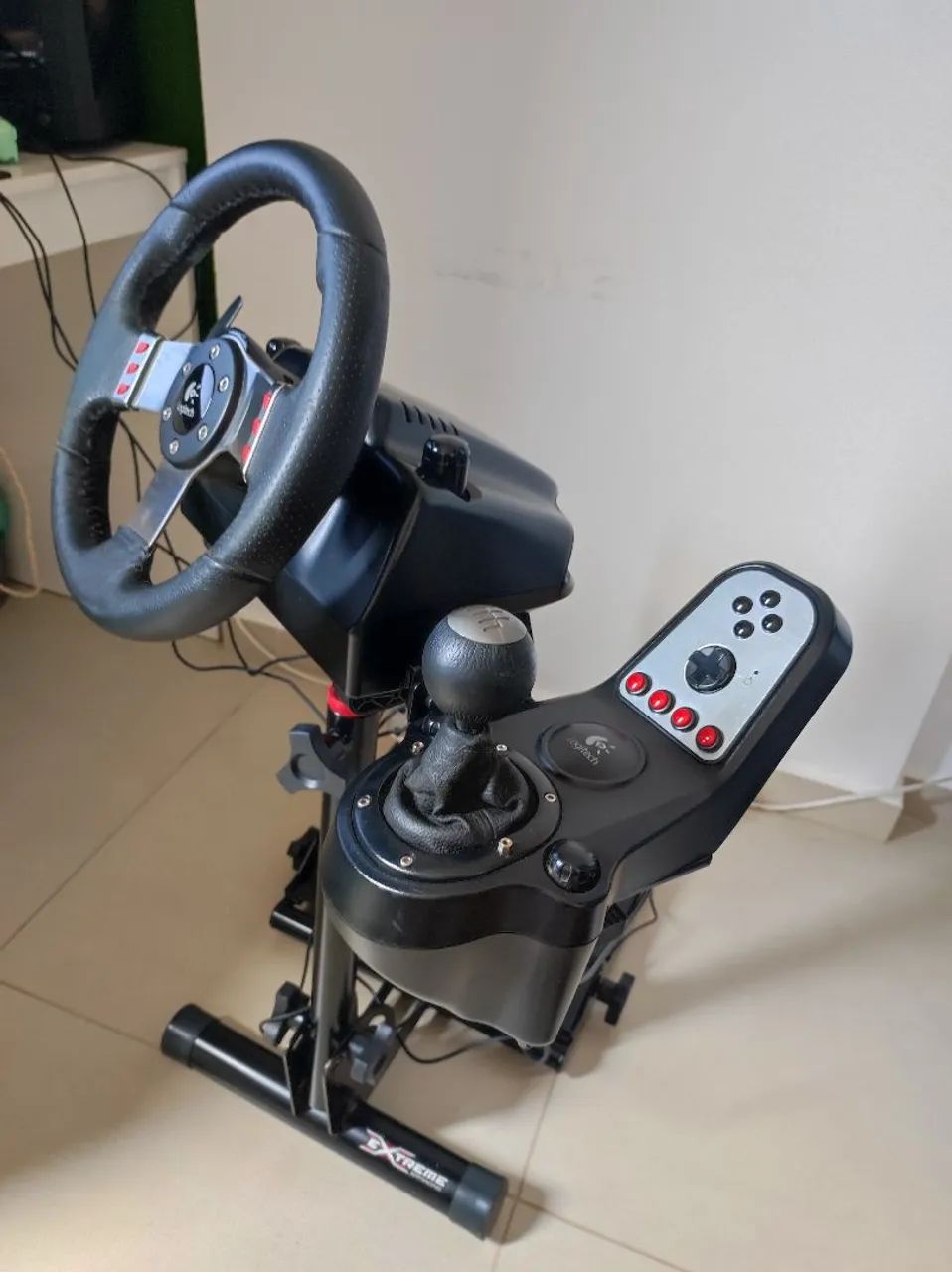 Volante Logitech G27 completo + suporte - Peças e Acessórios de