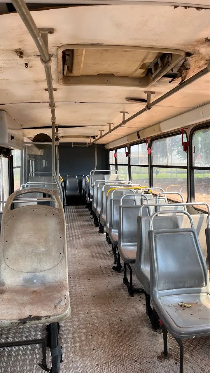 Vendo Ônibus 2008 Mercedes  - Foto 2