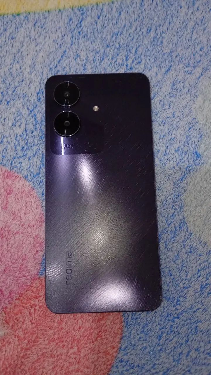 Vendo esse celular valor 450$ - Foto 2