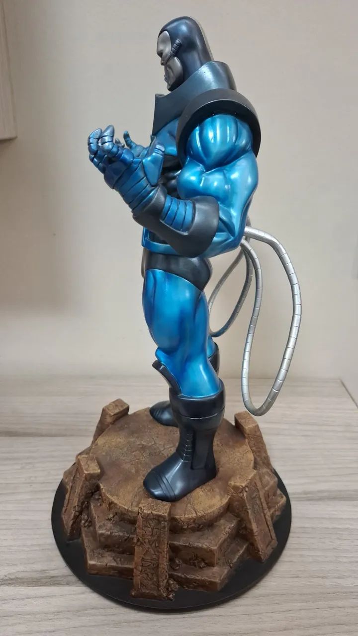 Apocalypse - Marvel - Bowen Designs ( NÃO É IRON STUDIOS,  NEM SIDESHOW E NEM KOTOBUKIYA ) - Foto 4
