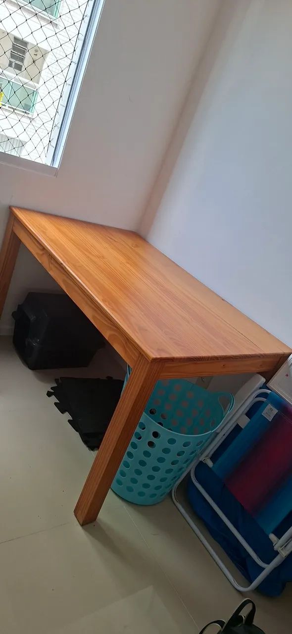 Mesa de madeira 