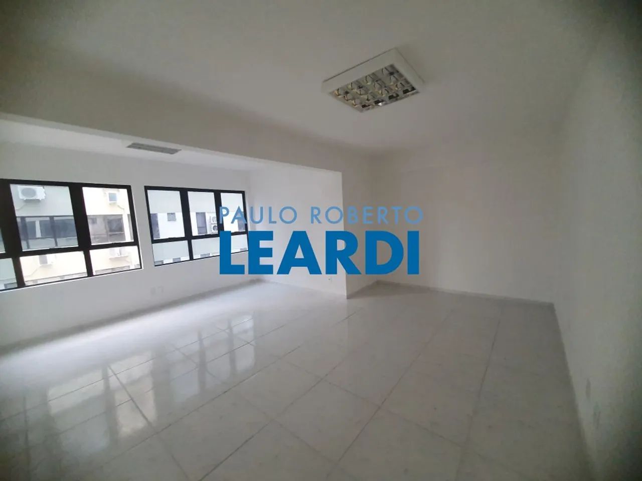 COMERCIAL - TRINDADE - SC