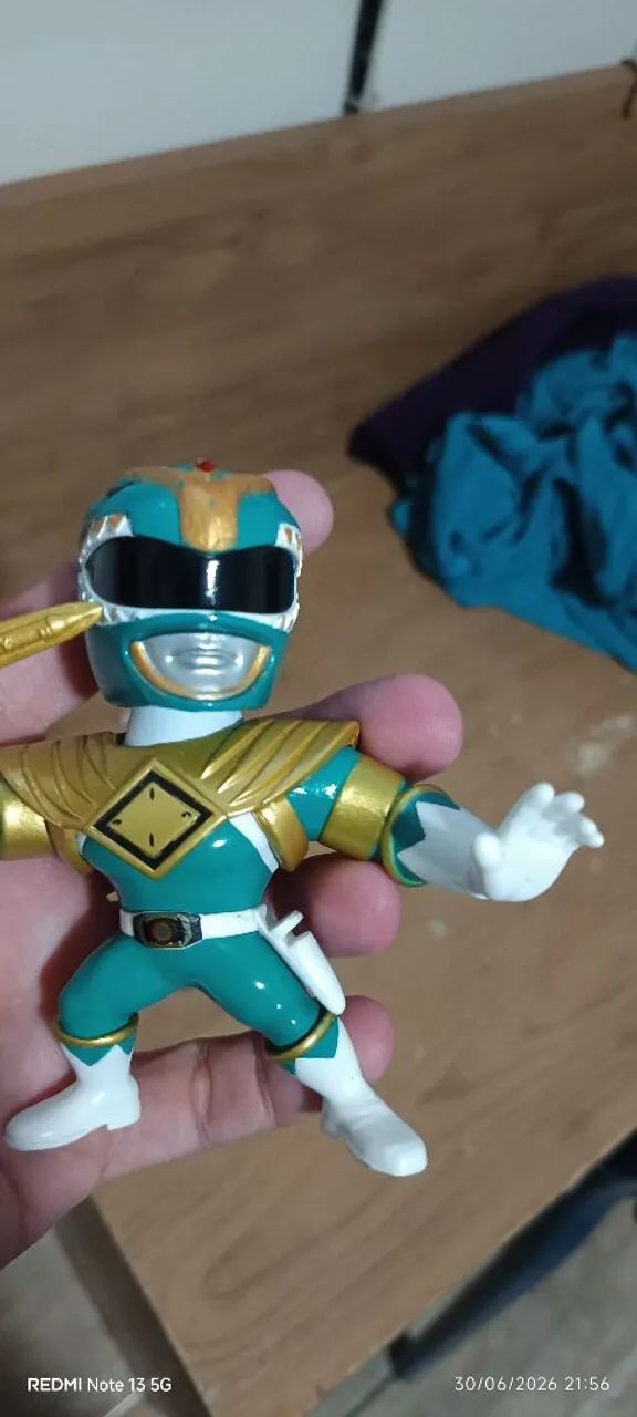 Boneco Power Ranger verde Metal - Foto 3