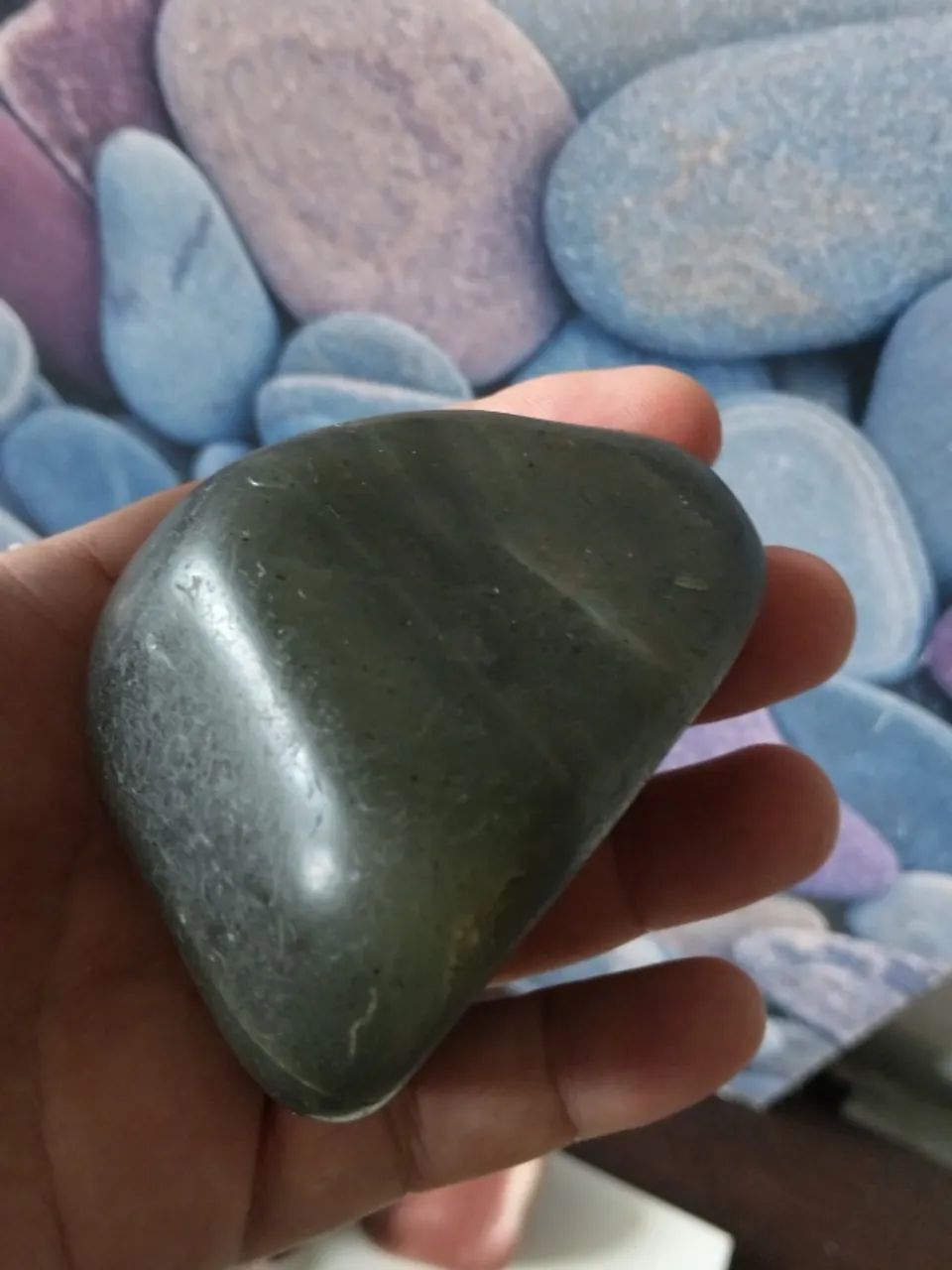 Arte em seixo de Calcedônia verde 360g