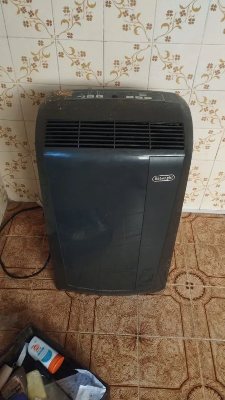 Ar condicionado/ com avaria 